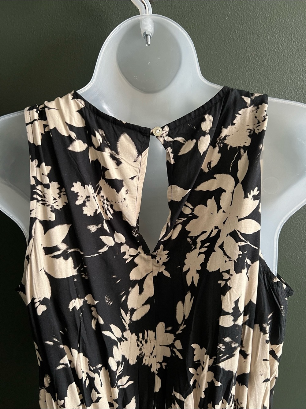 Sleeveless Black Floral Jumpsuit with Cream Print tall - Picture 4 of 7